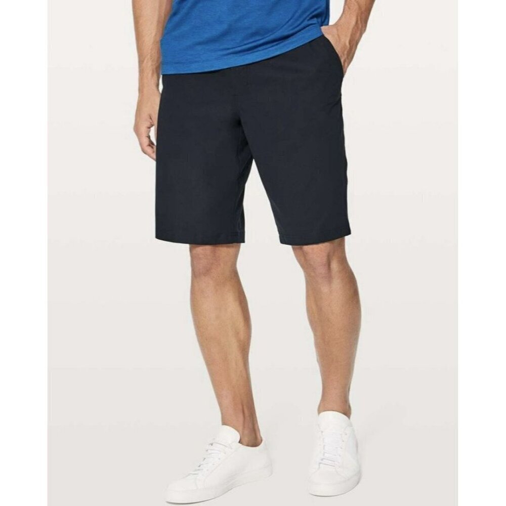 Lululemon The Works Short 10” Warpstreme Classic Navy Size 33 EUC
